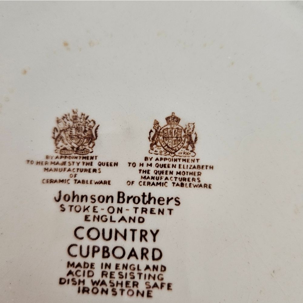 VINTAGE Johnson Brothers salad dessert plate - Picture 3 of 3